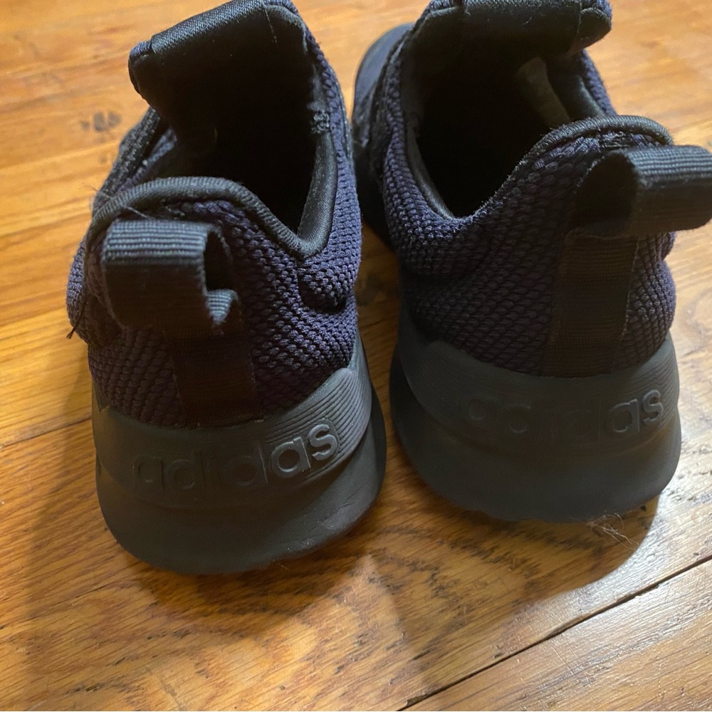 Adidas Black Kids Sneakers- size 3 - Picture 2 of 3